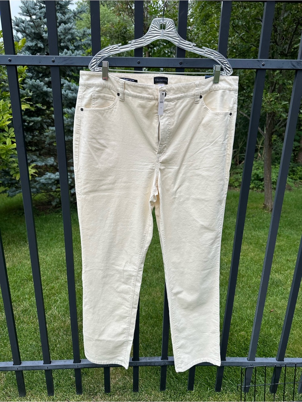 ⭐️NWT⭐️ Talbots Women’s Corduroy Cream Straight-Leg Jeans